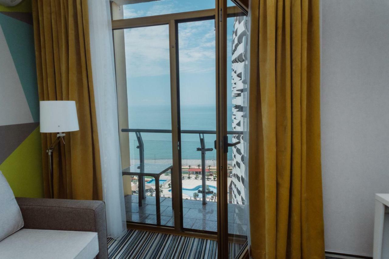 Aparthotel Tangerine Batumi Eksteriør billede